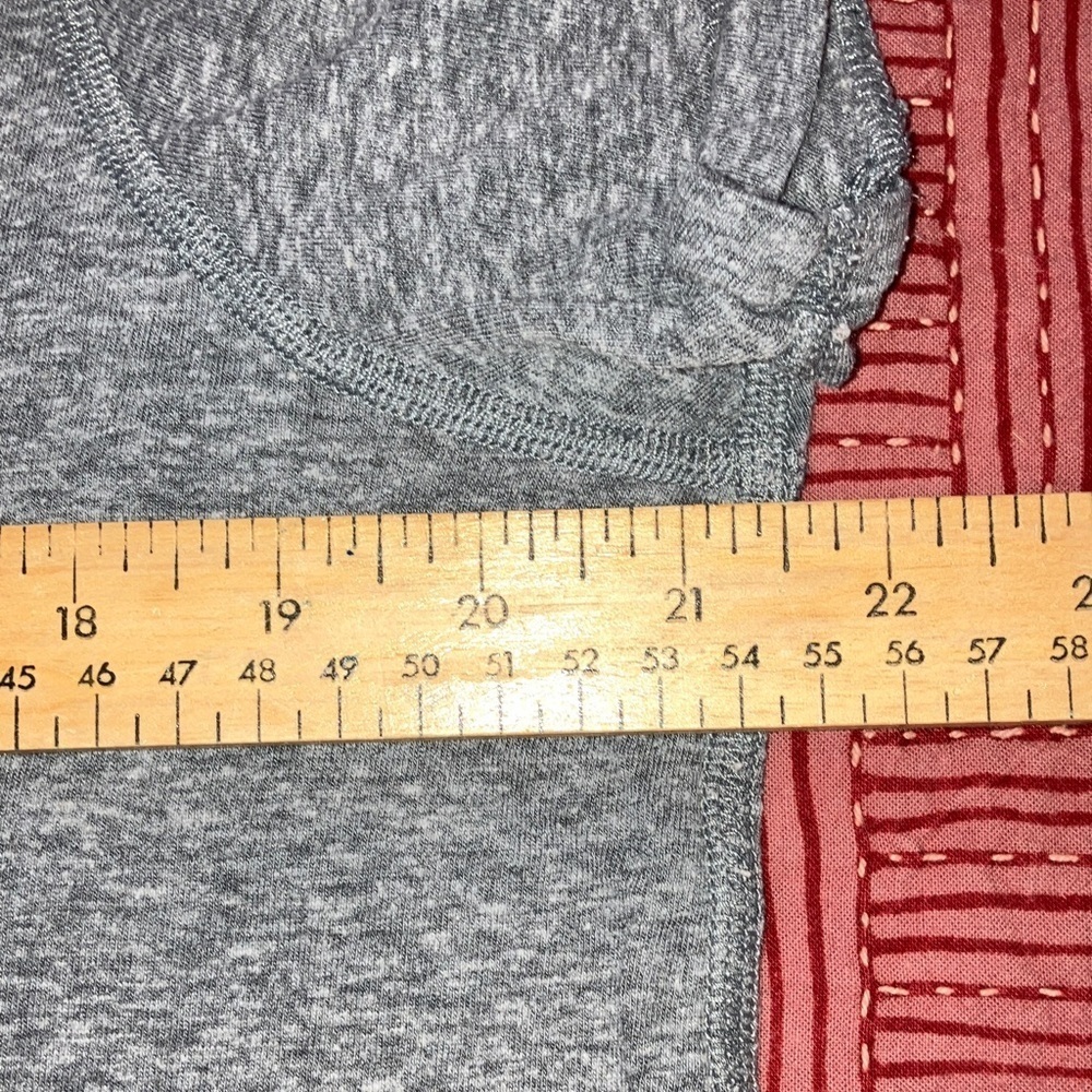 Anthropologie Womens size large Gray Multicolor Graphic Tee - Picture 4 of 8
